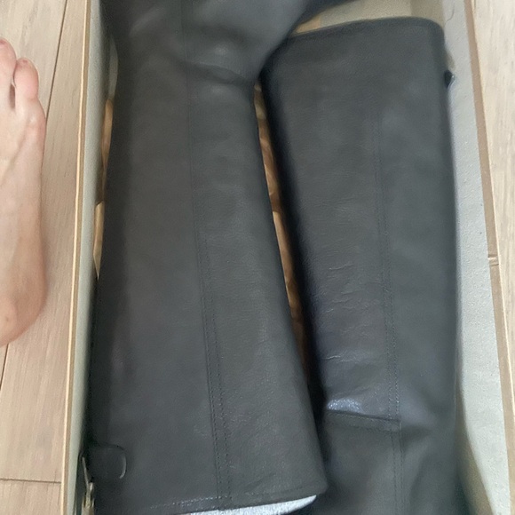 BNIB. Knee high Madewell Sidney riding boot - Picture 2 of 6